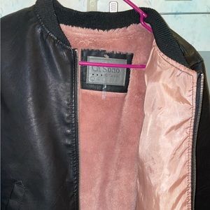 Faux leather M jacket fuzzy inside